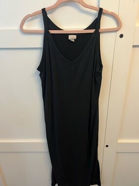 a new day Black Sleeveless V-Neck Midi Dress